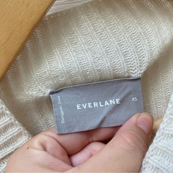 Everlane white the Cashmere Rib Mockneck sweater - Picture 3 of 8